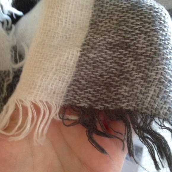 Fuzzy Gray and White Plaid Rectangle Blanket Scarf - Picture 9 of 9